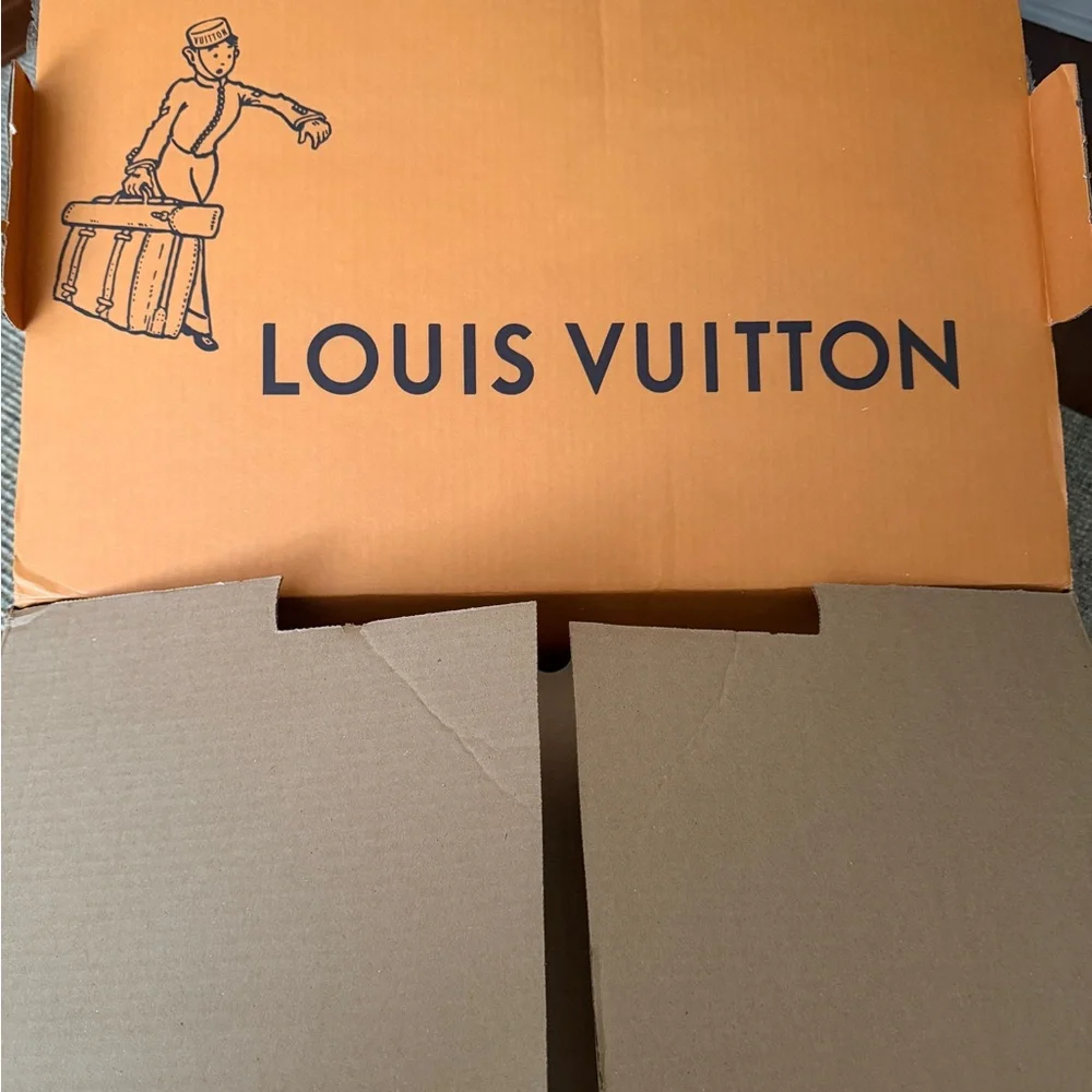 Louis Vuitton Signature Orange Box 📦🧡
